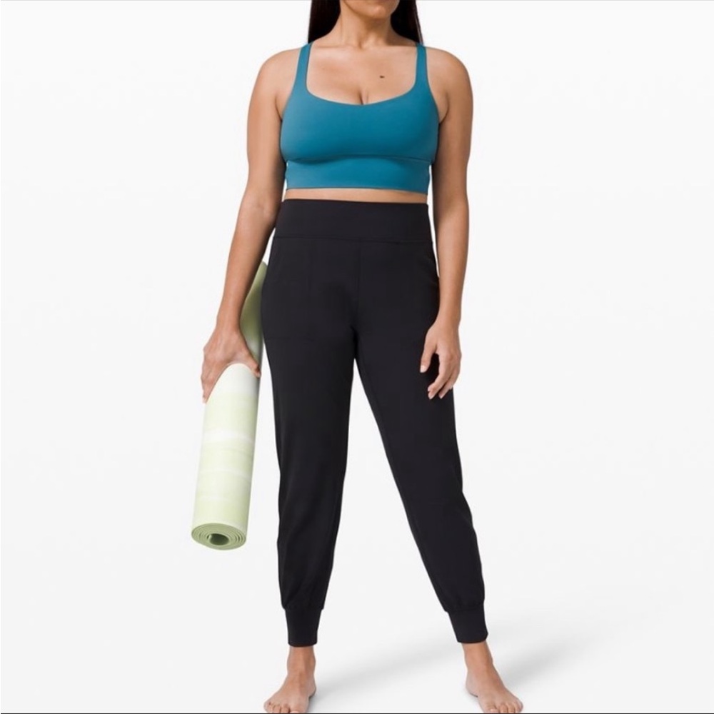 Align Jogger 28”!